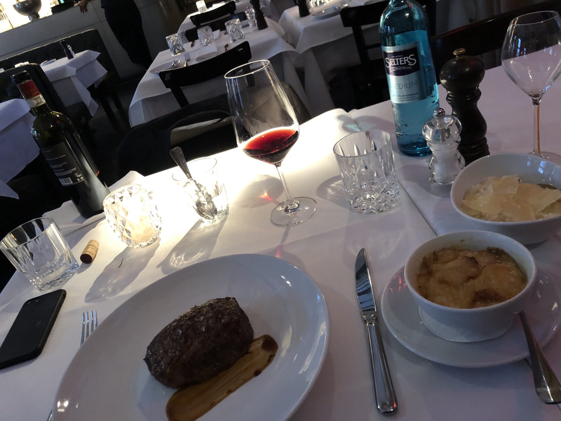 Filé e batatas no The Grand