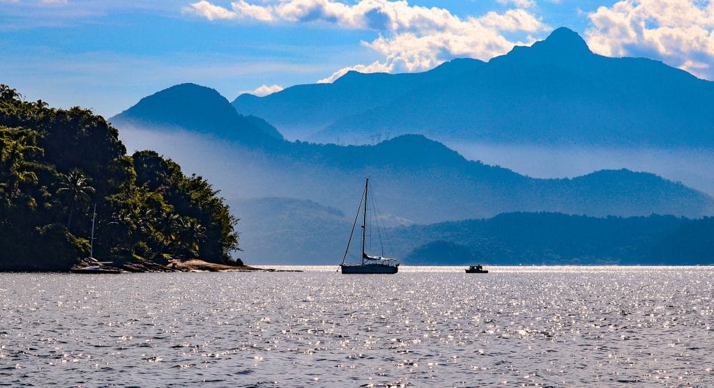 Baia-de-Ilha-Grande-Angra-dos-Reis-RJ
