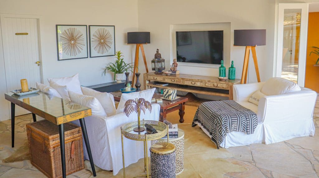 Sala de estar do hotel de luxo Vila d'este em Búzios