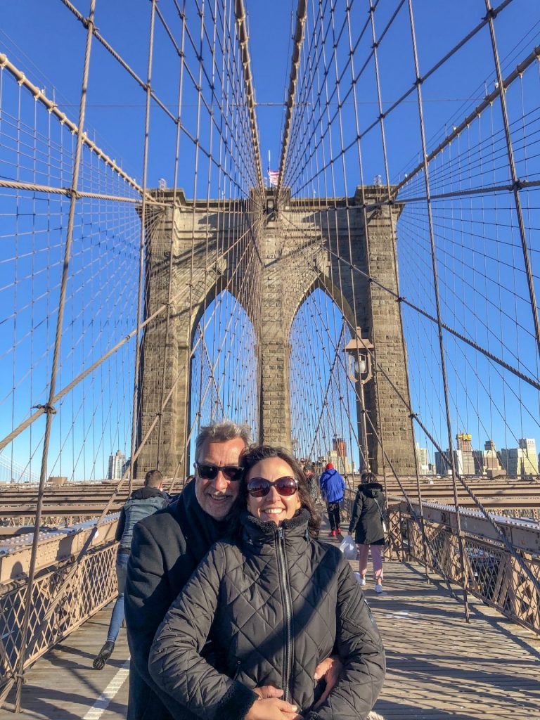 Casal na Broolyn Bridge