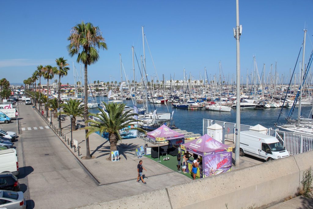 Port-Olimpic-Barceloneta-Barcelona-3-Casal-Giramundo