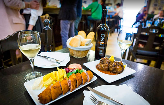 Restaurante-Bodegas-Mezquita-Cordoba-Espanha-foto-divulgacao